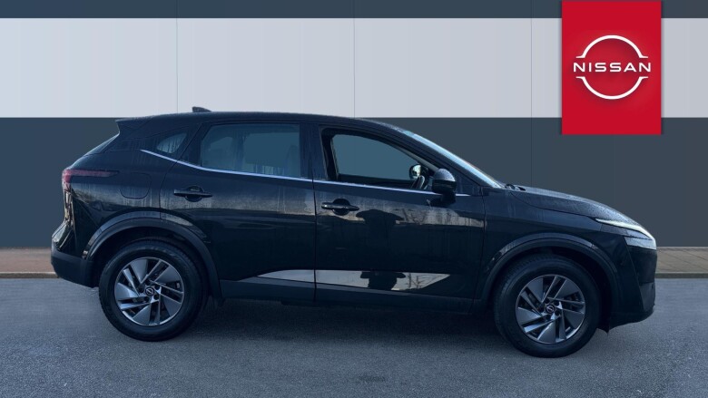 Nissan Qashqai 1.3 DiG-T MH Acenta Premium 5dr Petrol Hatchback